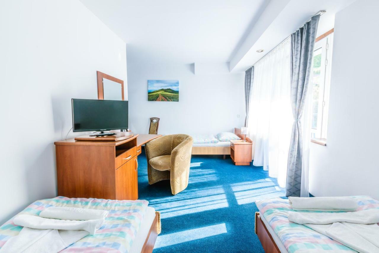 Osrodek Wypoczynkowy Tarnica Bed & Breakfast โซลินา ภายนอก รูปภาพ